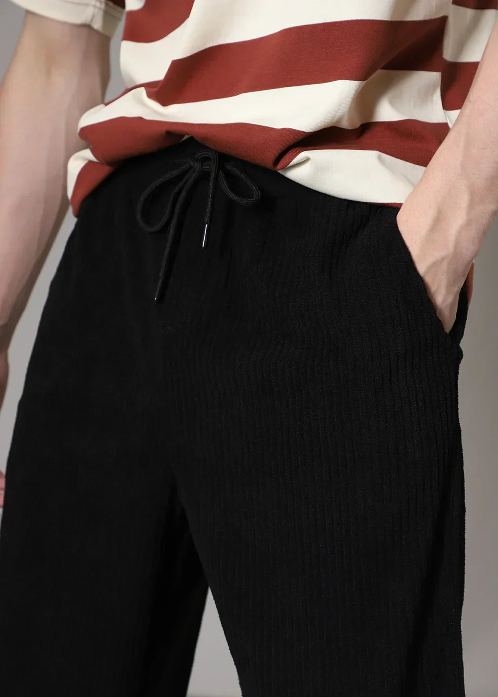 RENVAR | Straight Leg Trousers with Ribbed Finish