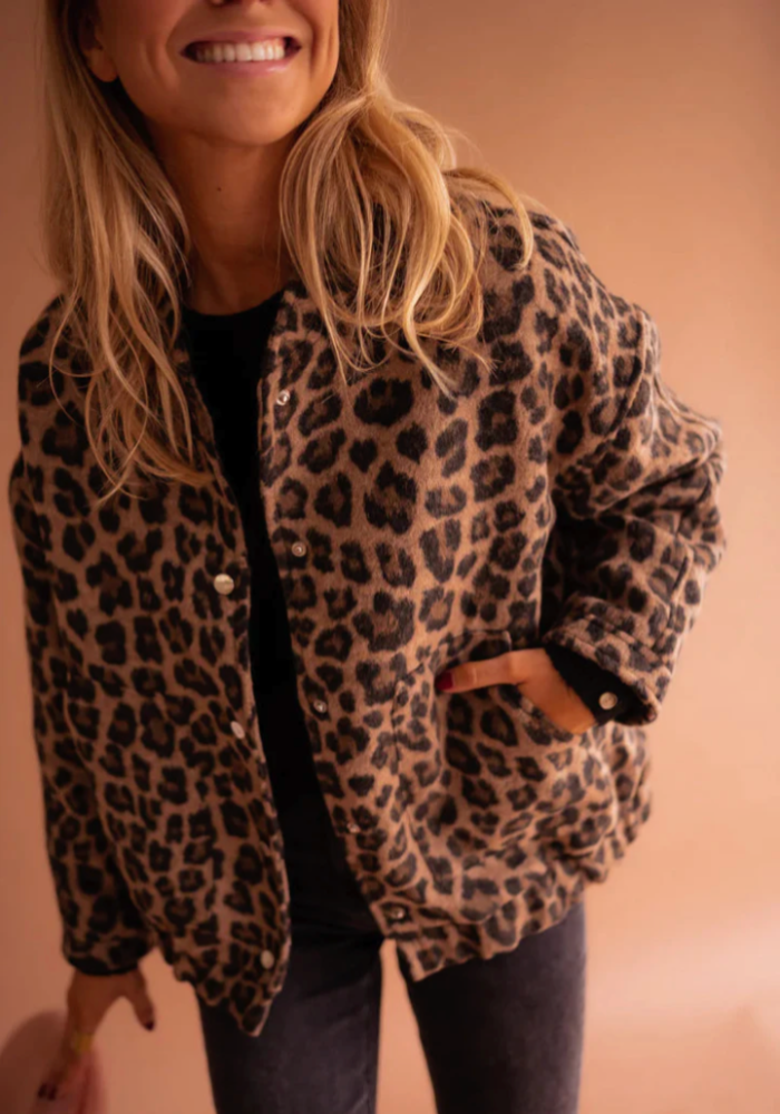 VÉRA | Leopard Bomber Jacket in Soft Suede-Feel