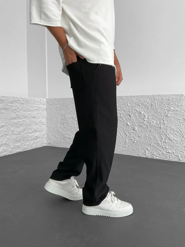 RENVAR | Straight Leg Trousers with Ribbed Finish